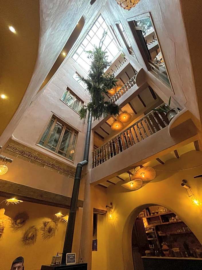 Mama Lova Hôtel, Riad, Restaurant & Spa