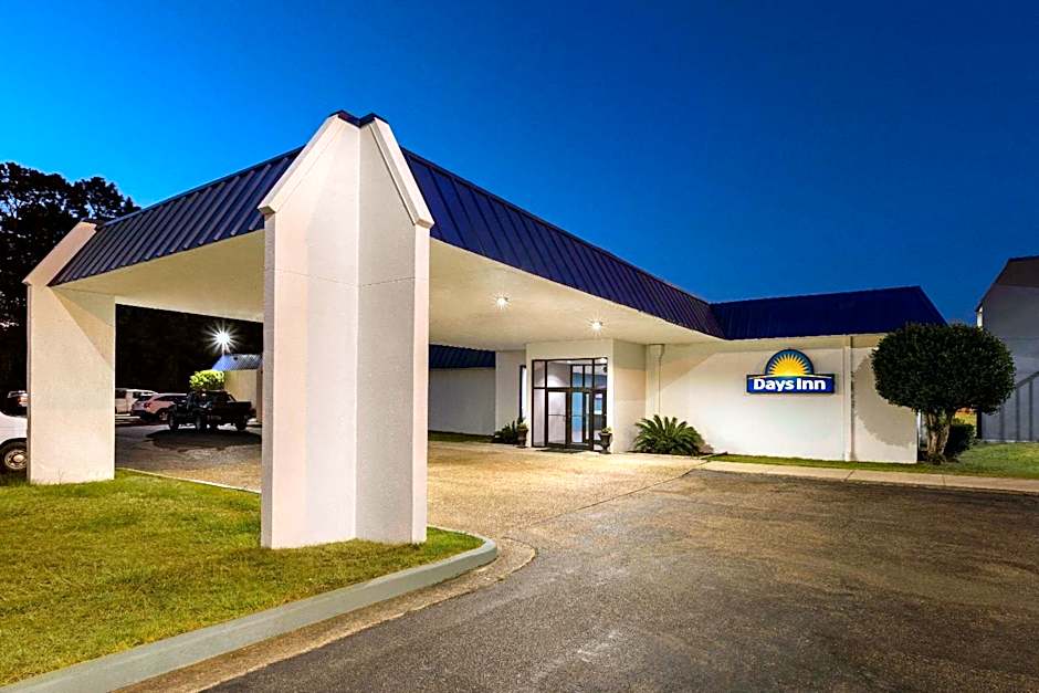 Days Inn by Wyndham McComb MS