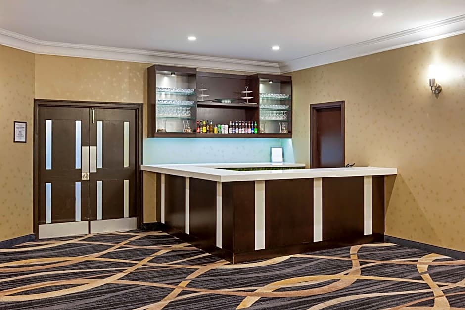 Best Western Plus Leamington Hotel & Conference Centre