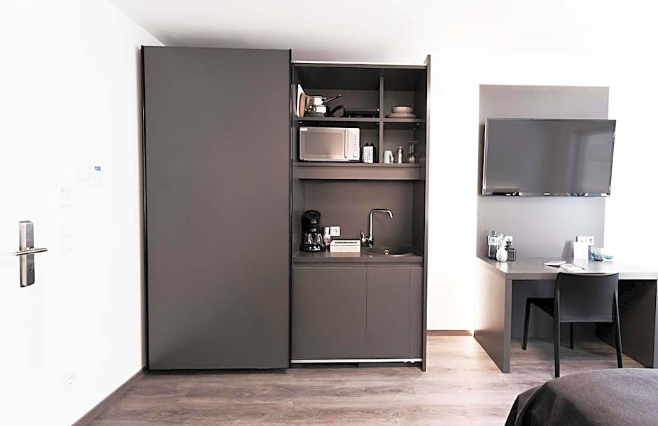 Mood contemporary living
