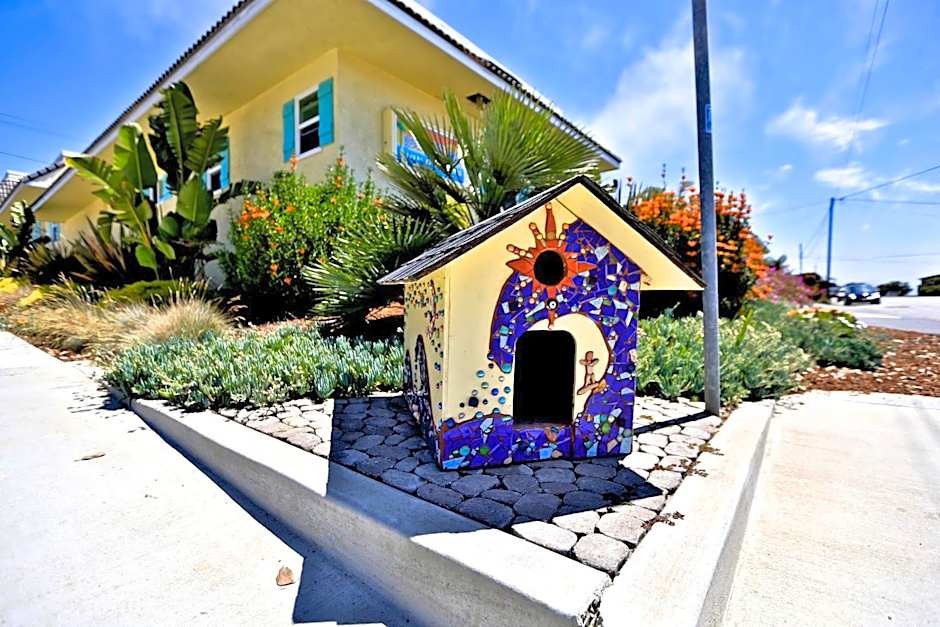 Beach Bungalow Inn And Suites