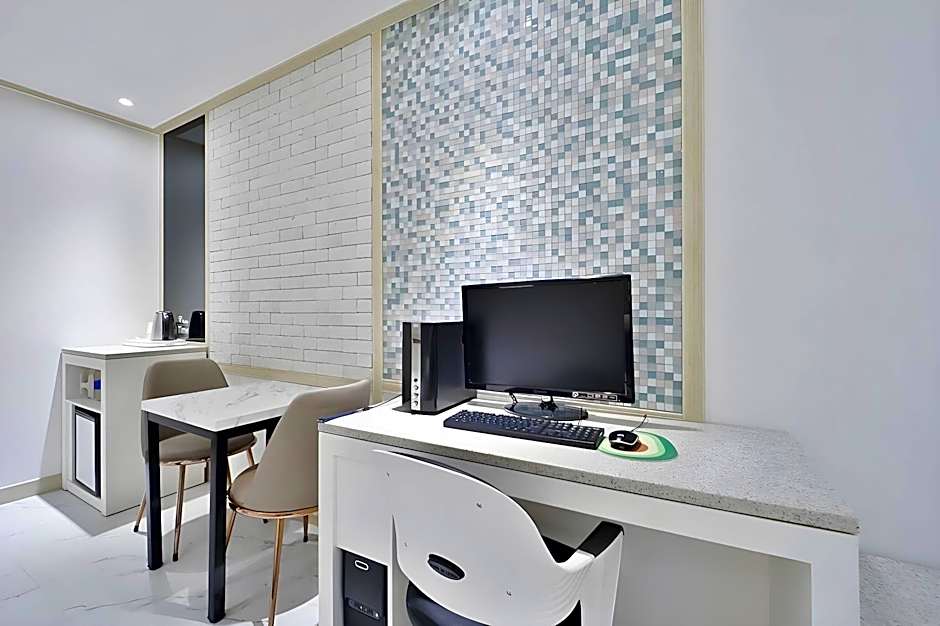 Time Hotel