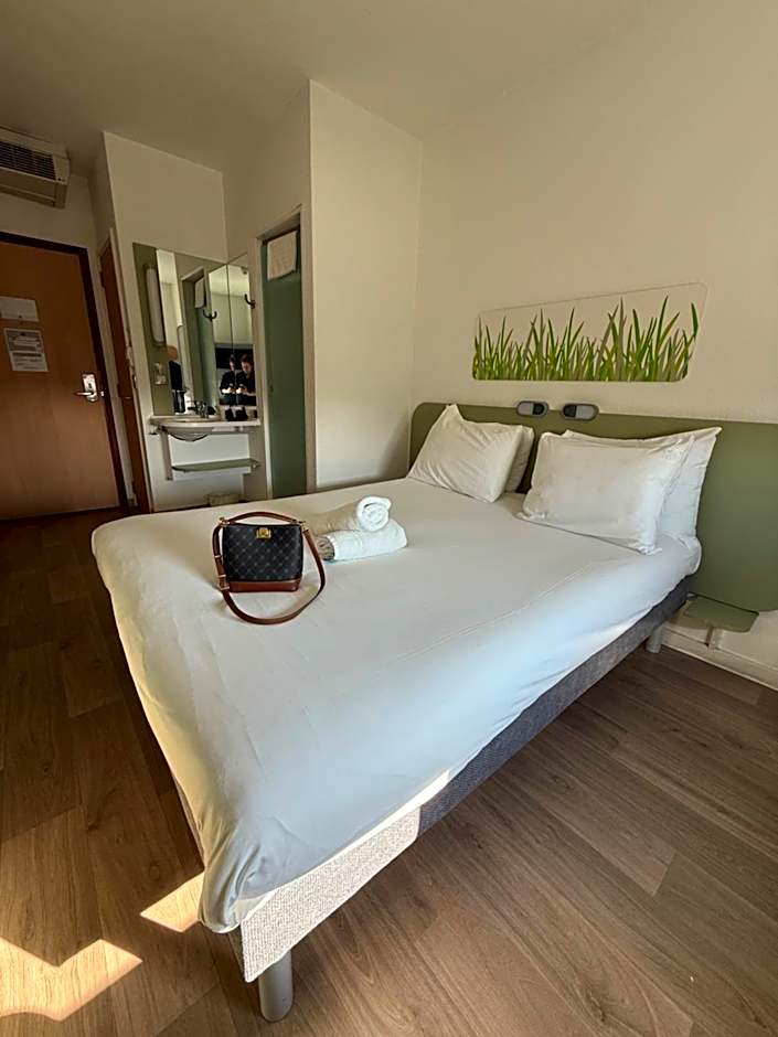 ibis budget Leeds Centre Crown Point Road