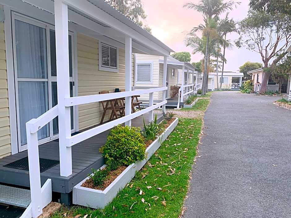 Little Palm Cabins