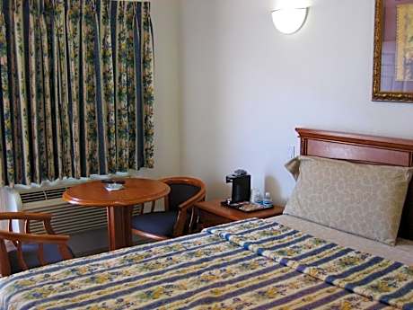 King Room with Spa Bath