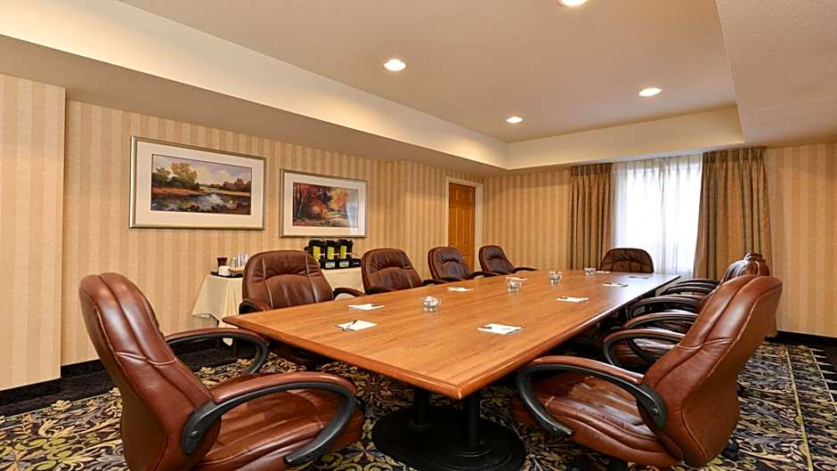 Staybridge Suites - Calgary Airport By IHG