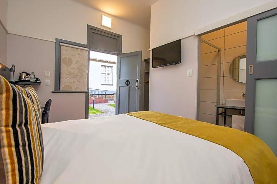 THE Pretoria Hotel