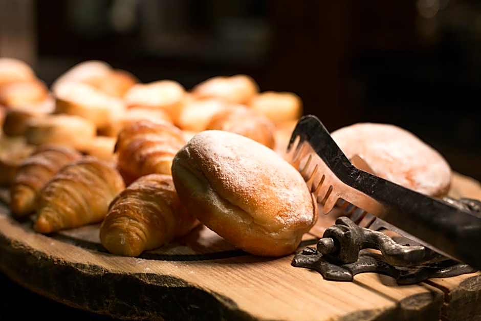 ROBINSON ALPENROSE Zürs