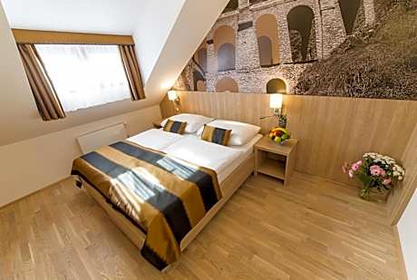 Comfort Quadruple Room