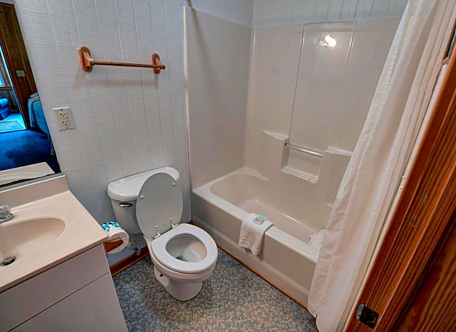 Outer Banks Motel - Village Accommodations