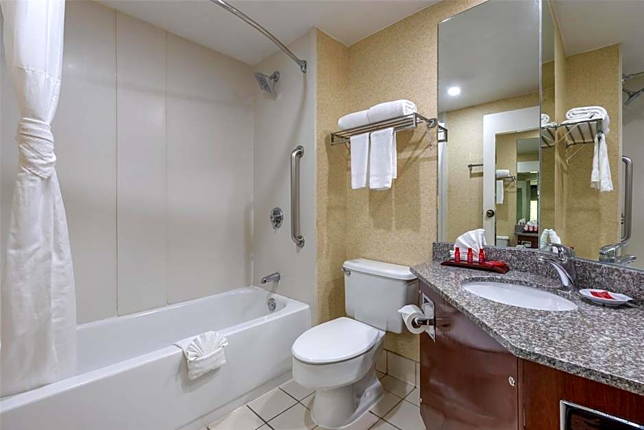 SureStay Plus Hotel by Best Western Chicago Lombard