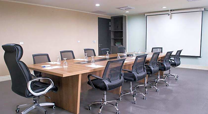 Le Charme Suites Subic