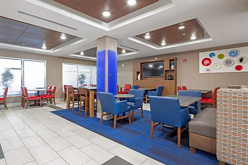 Holiday Inn Express & Suites Chattanooga (East Ridge) By IHG