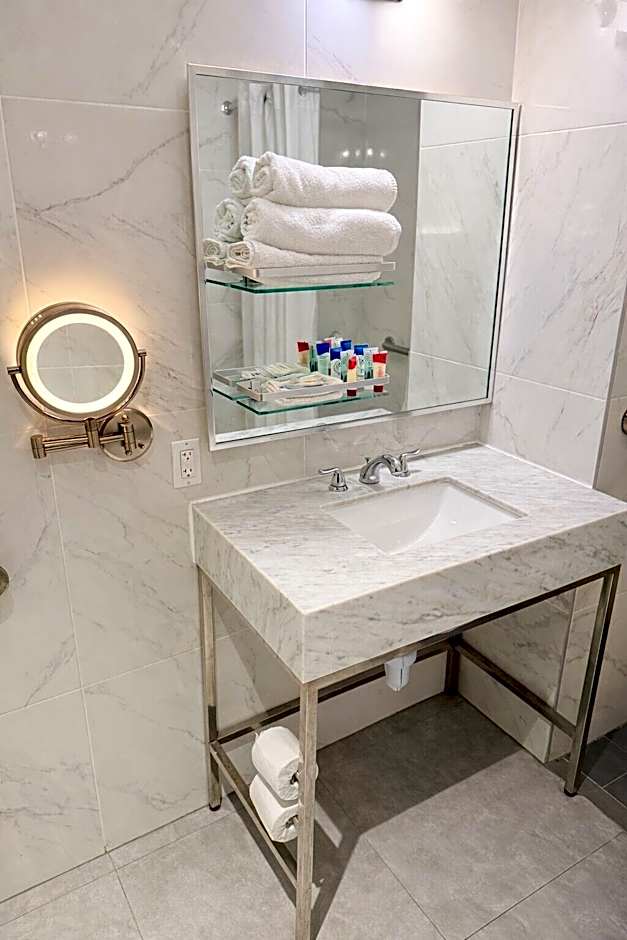 Hotel Mirage Brooklyn