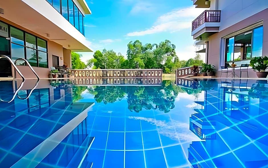 Phanomrungpuri Hotel