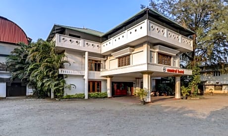 CENTRAL HOTEL