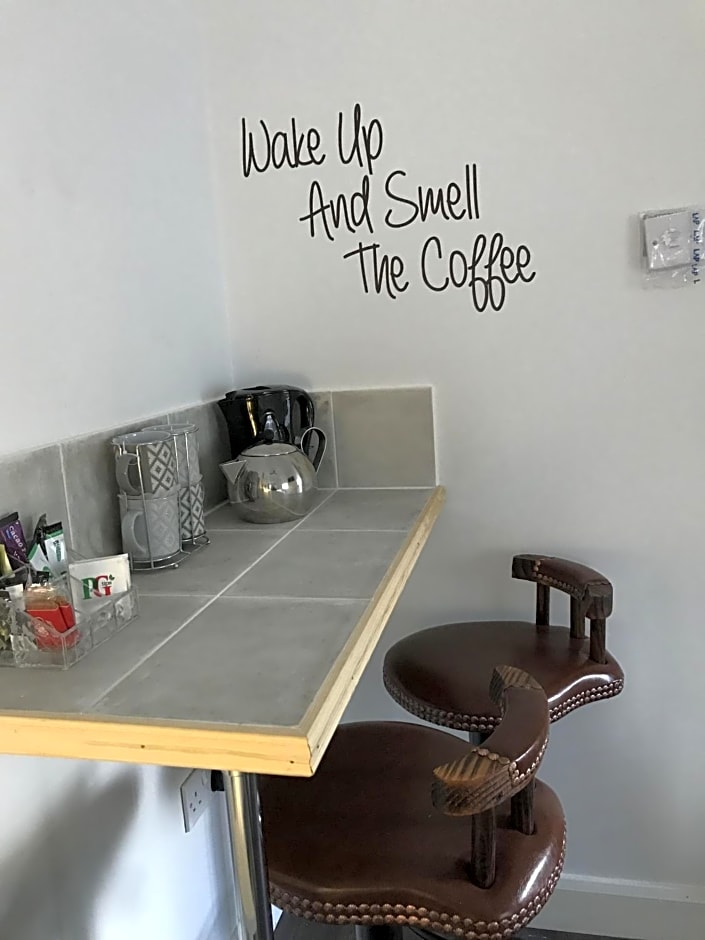 Old Thatch Bambers Green