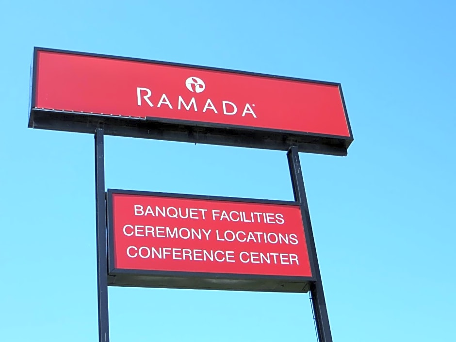 Ramada by Wyndham Lansing Hotel & Conference Center - Guest Reservations