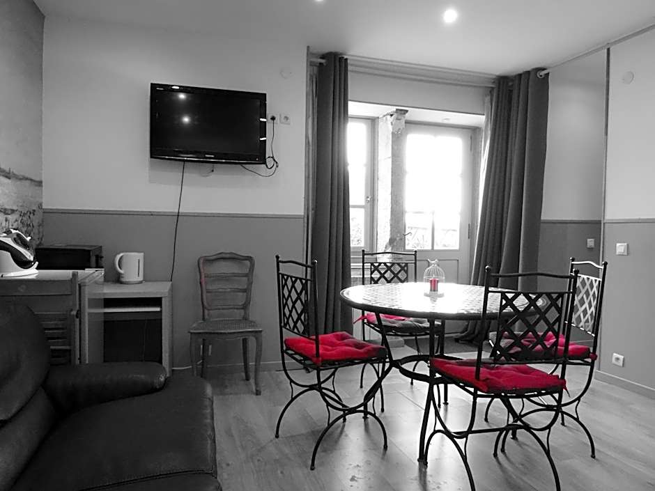 Datcha Bourguignonne, Chambres & Gîte