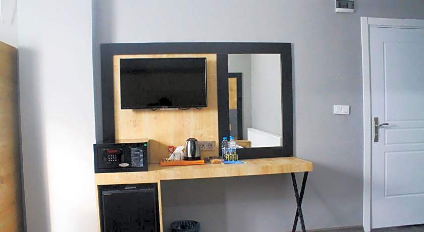 SKYLON AIRPORT HOTEL