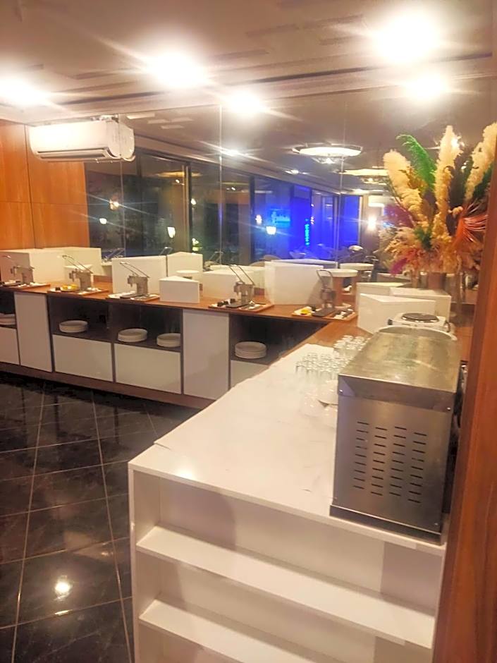 Hotel EZZAHIA by HMS