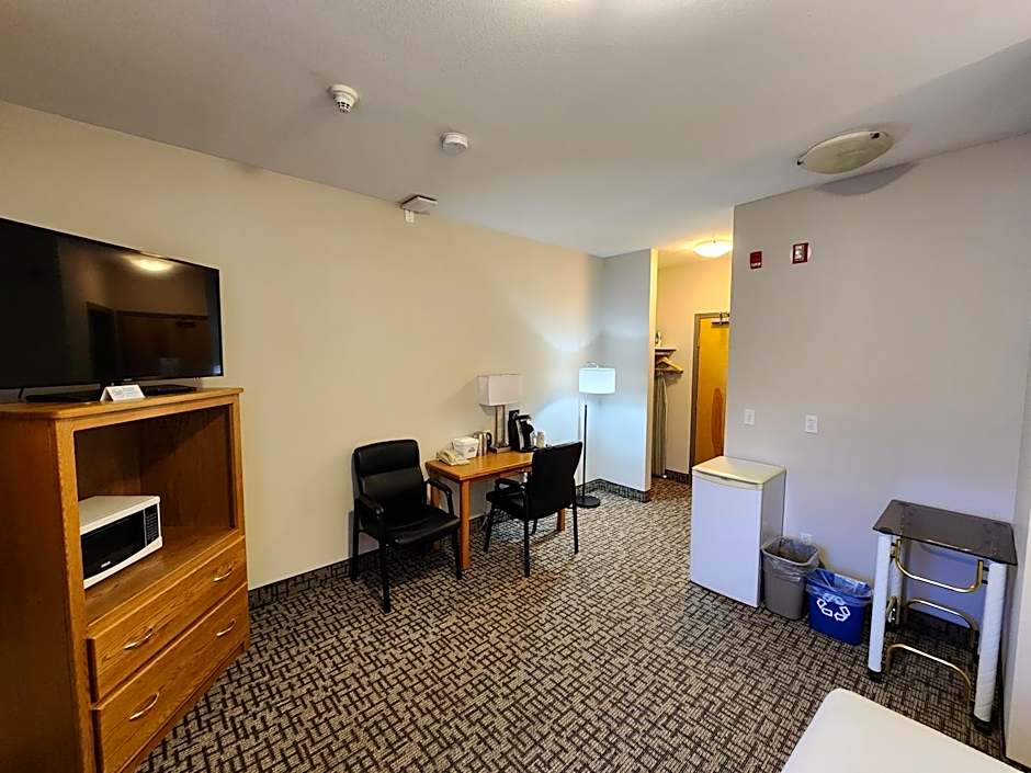 Days Inn & Conference Centre by Wyndham Penticton