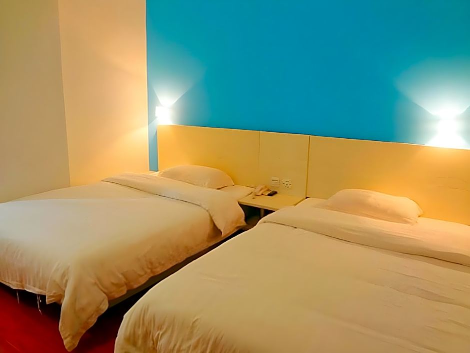 V8 Hotel Xi Cun Branch