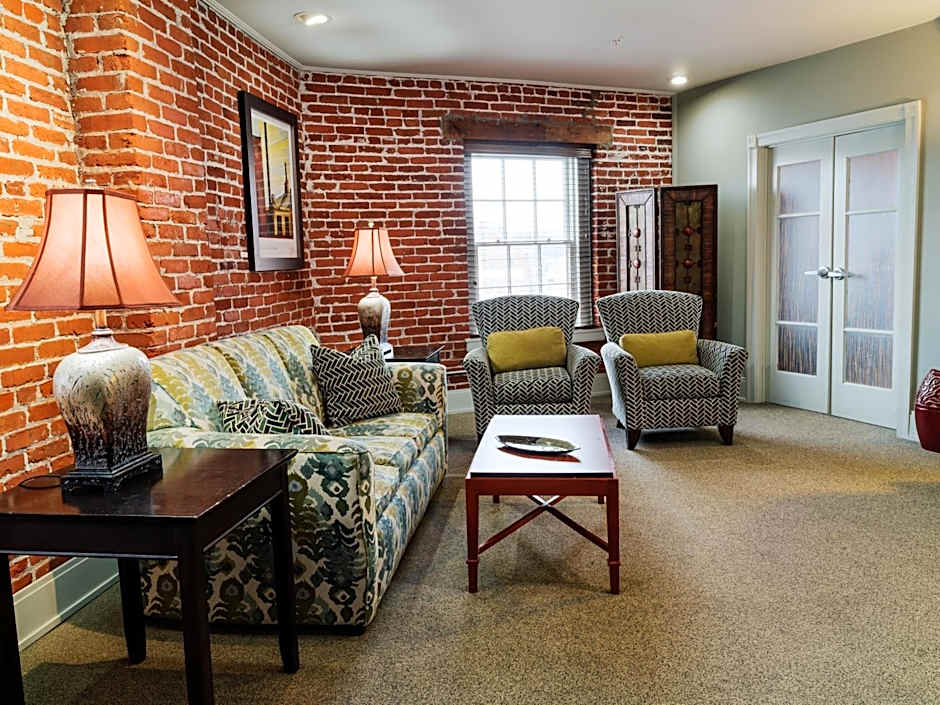 Lancaster Arts Hotel