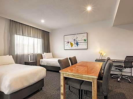Deluxe Family Suite