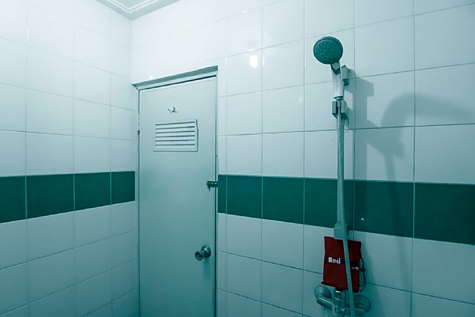 RedDoorz @ Buah Batu 3