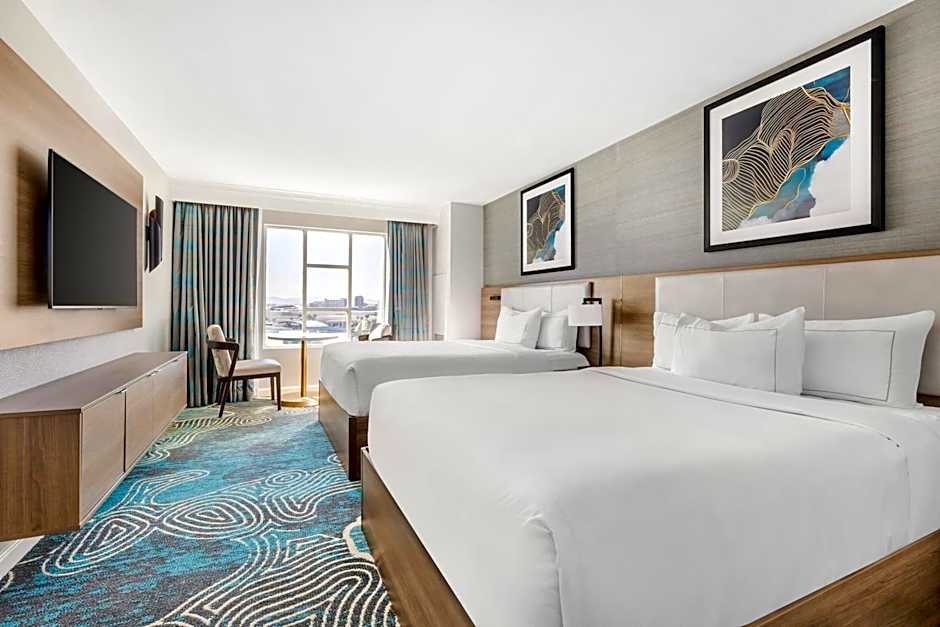 Hilton Grand Vacations on Paradise (Convention Center)