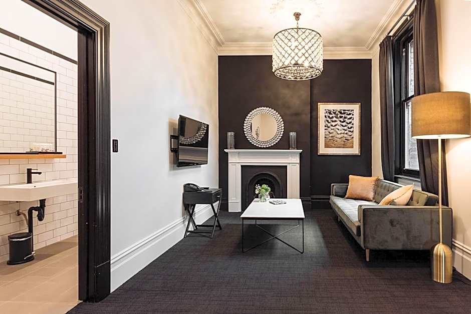 East Brunswick Hotel