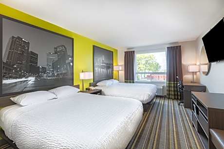 Queen Room with Two Queen Beds and Shower Only - Non-Smoking