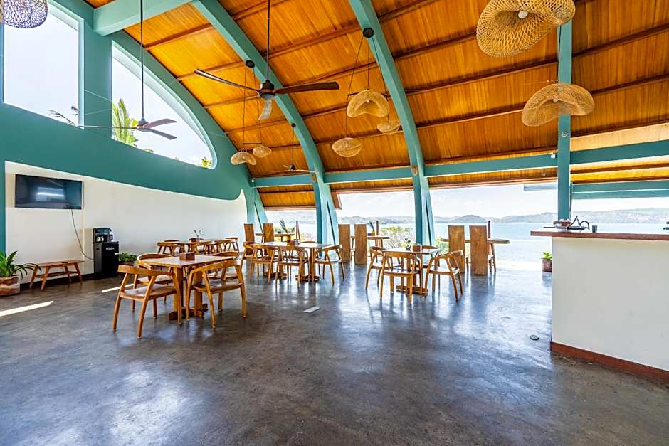 Inlight Lombok Beach Hotel