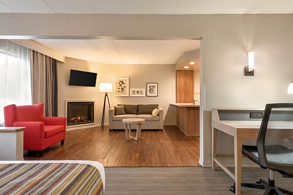 Country Inn & Suites by Radisson, La Crosse, WI