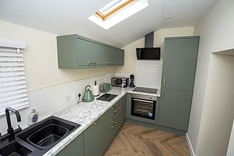 Portsoy Residence - SJA Stays - Luxury 3 Bed Cottage