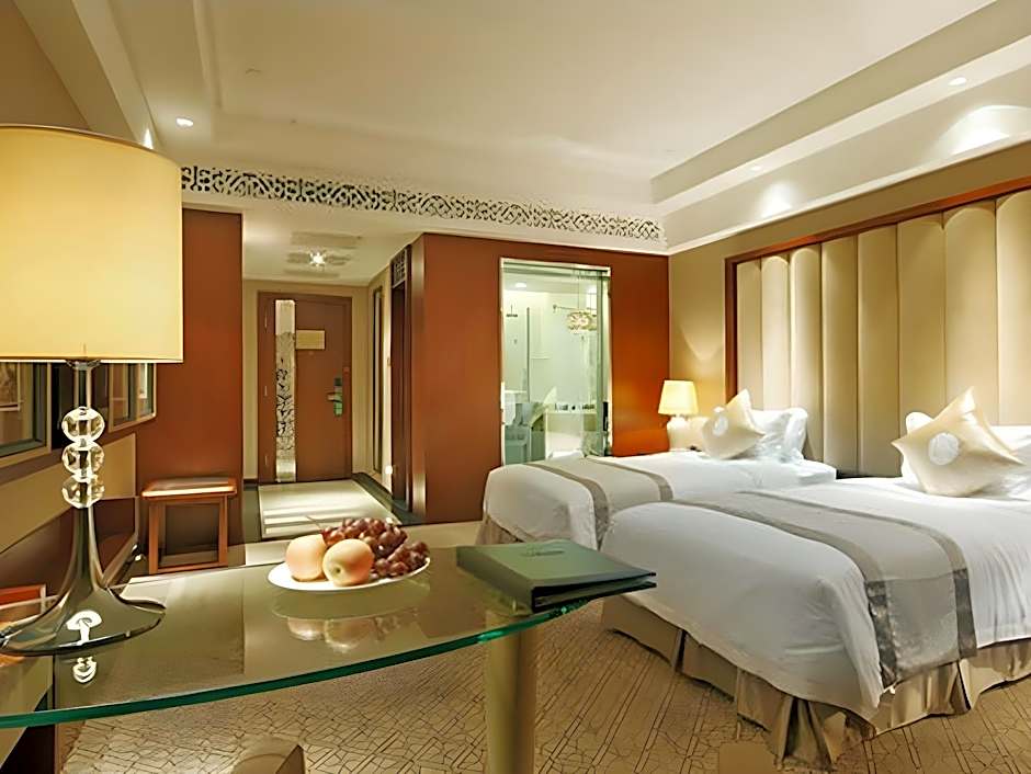 Yihe Grand Hotel