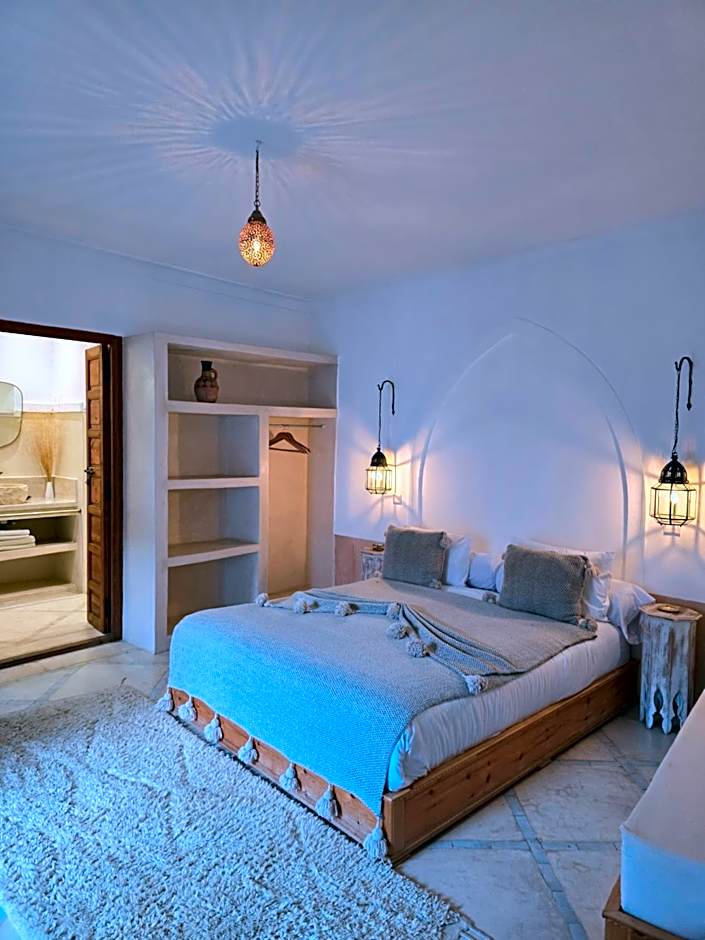 RIAD SAMAH