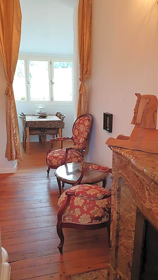 Petit Château