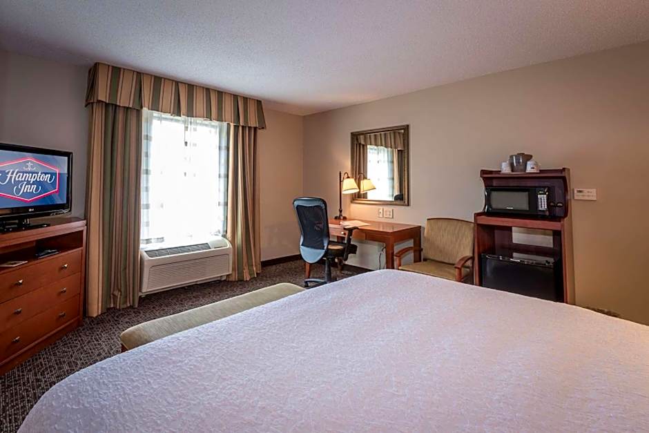 Hampton Inn By Hilton Enterprise