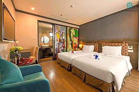 Deluxe Twin -  Internal Window