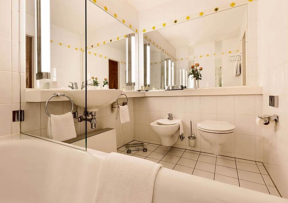 Best Western Premier Grand Hotel Russischer Hof