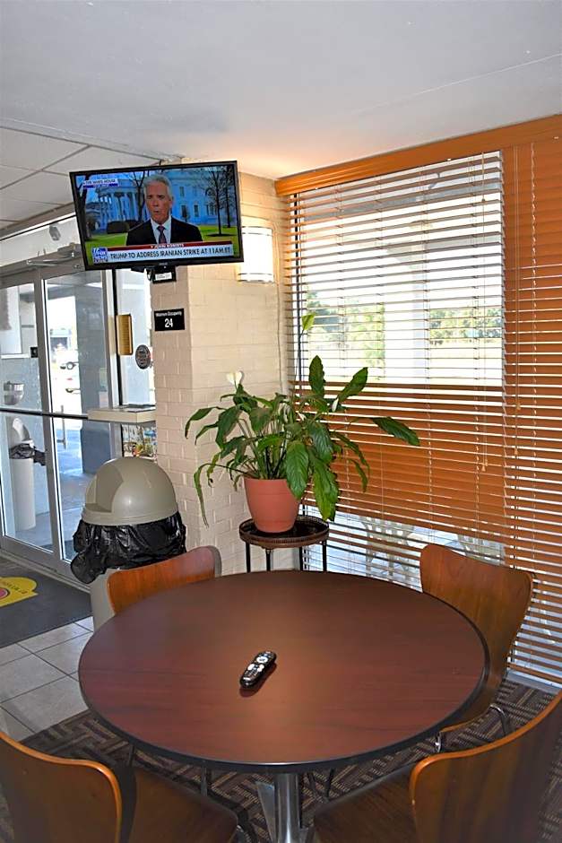 Super 8 by Wyndham Ocala