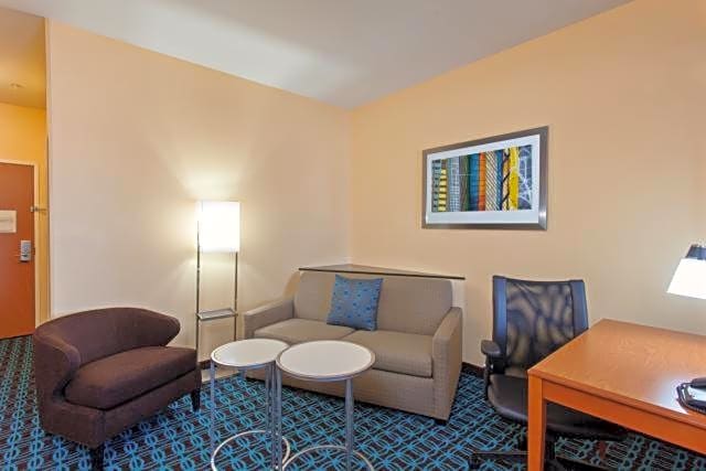 Fairfield Inn and Suites by Marriott El Paso