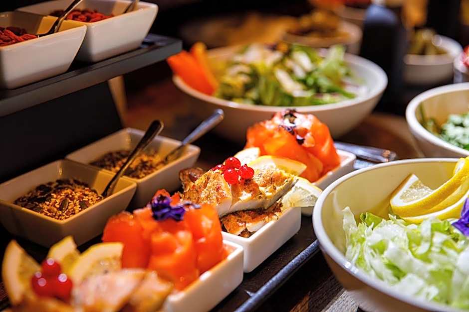 SCHUSTER Boarding House