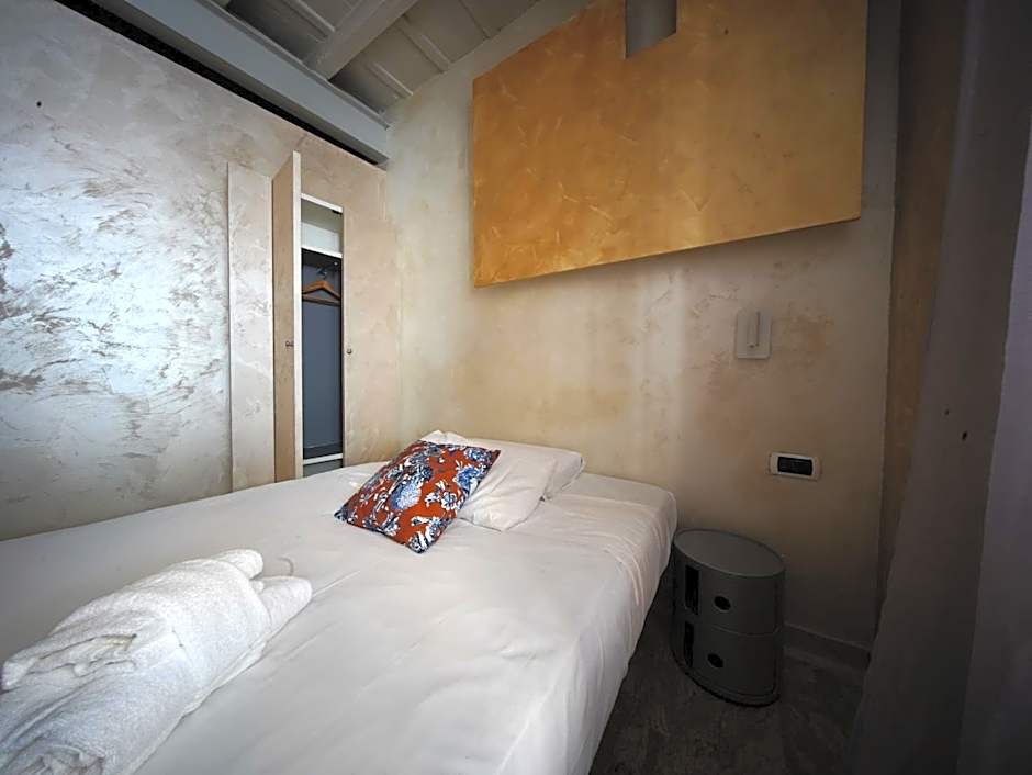 Nerva Accommodation
