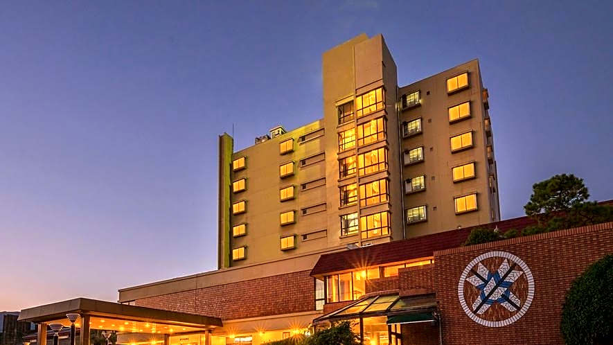 Kamenoi Hotel Nachikatsuura (formerly Katsuura Onsen Katsuura Gyoen )
