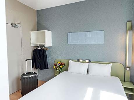 Double - Room With A Large Bed For 2 People