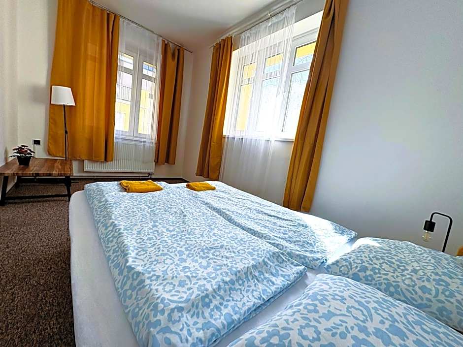 Black Style ROOMS Moravske namesti