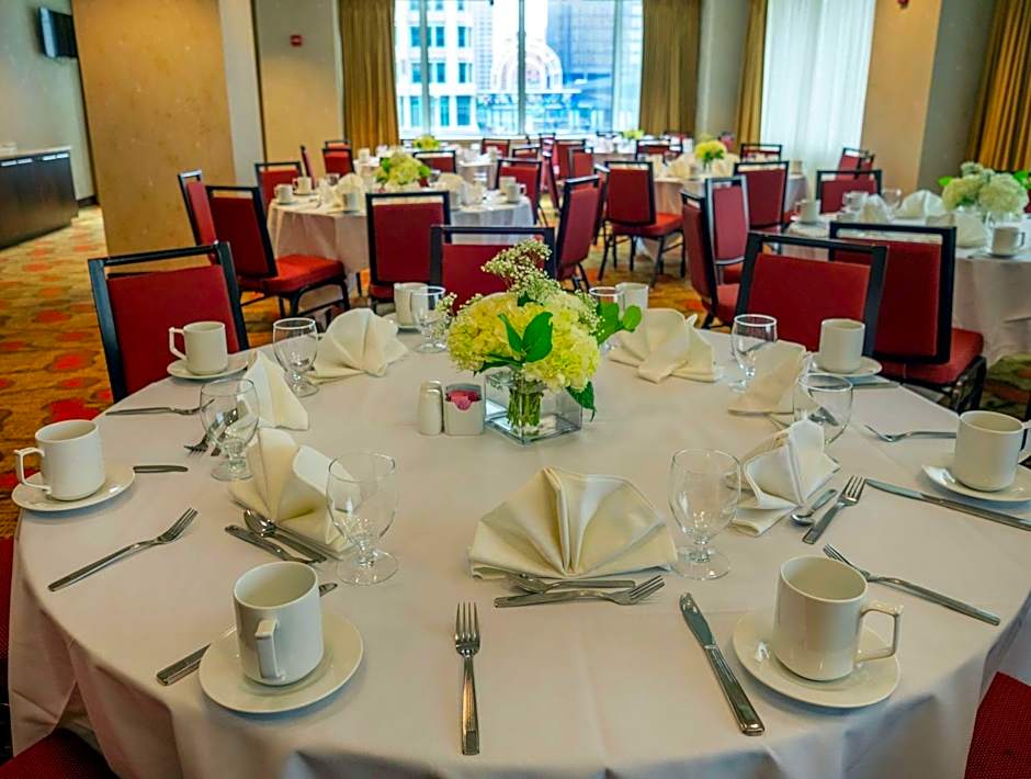 Hilton Garden Inn Buffalo Downtown
